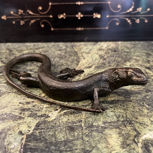 Antique bronze