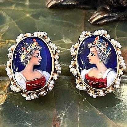 image-572339-Earrings_Victorian_stone_cameo_2250.jpg